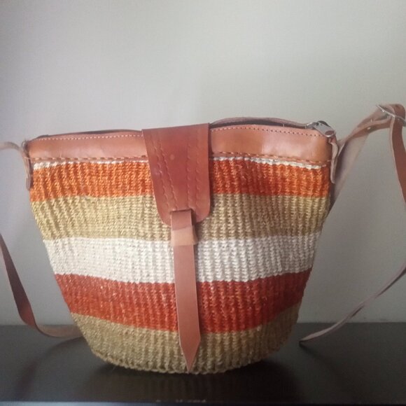 Small/medium sisal Kiondo Kikuyu Kenya and - Picture 4 of 6